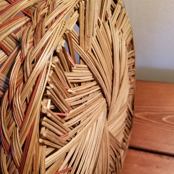 Basket w/a hint of red, can be for inside a boho closet, display, crafts etc. - Picture 4 of 12